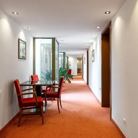 Hotel Buekkoes & 4*